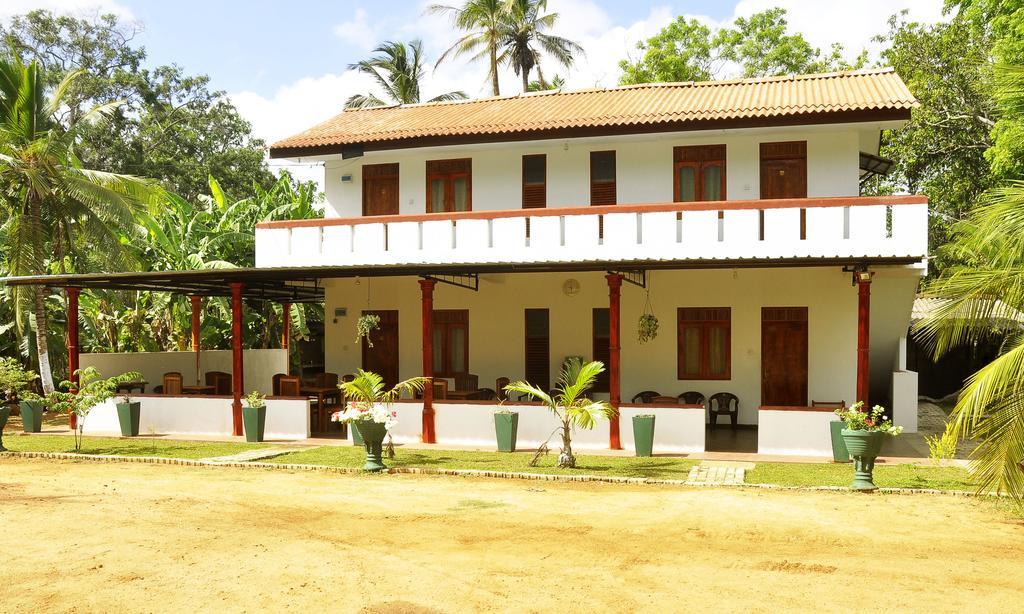 Hotel Flamingo Anuradhapura Exterior foto